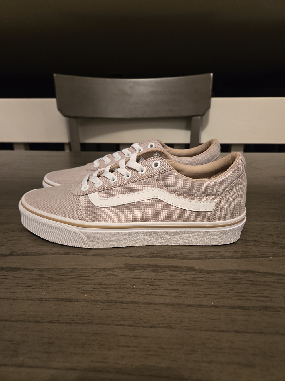 VANS WARD LO Womens Size 10 Taupe CANVAS Sneaker Shoes Tan Low